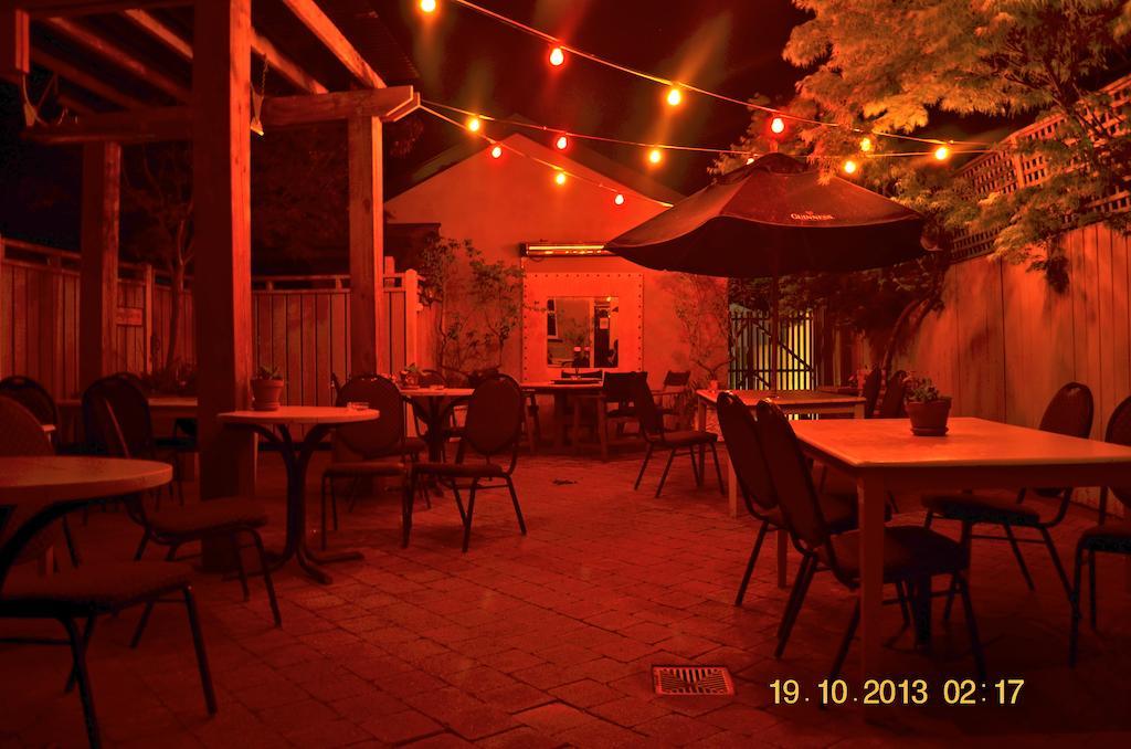 The Prince Albert Backpackers & Bar Nelson Exterior photo