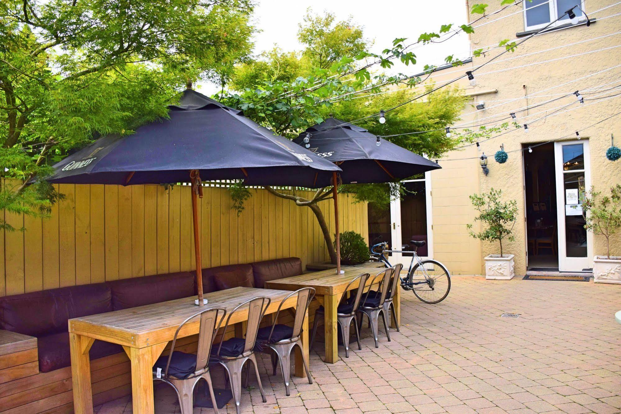 The Prince Albert Backpackers & Bar Nelson Exterior photo